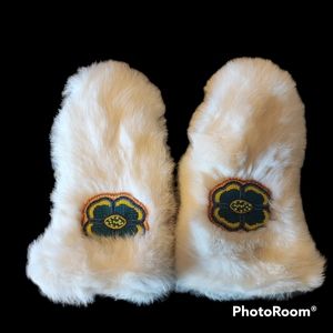 Vintage Alaskan Fur Mittens. Handmade.